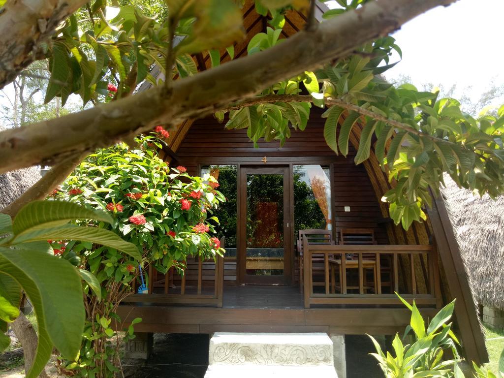 Rose Bungalow Hotel Pemenang Bagian luar foto