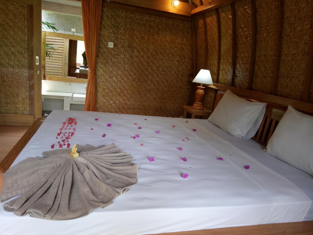 Rose Bungalow Hotel Pemenang Bagian luar foto