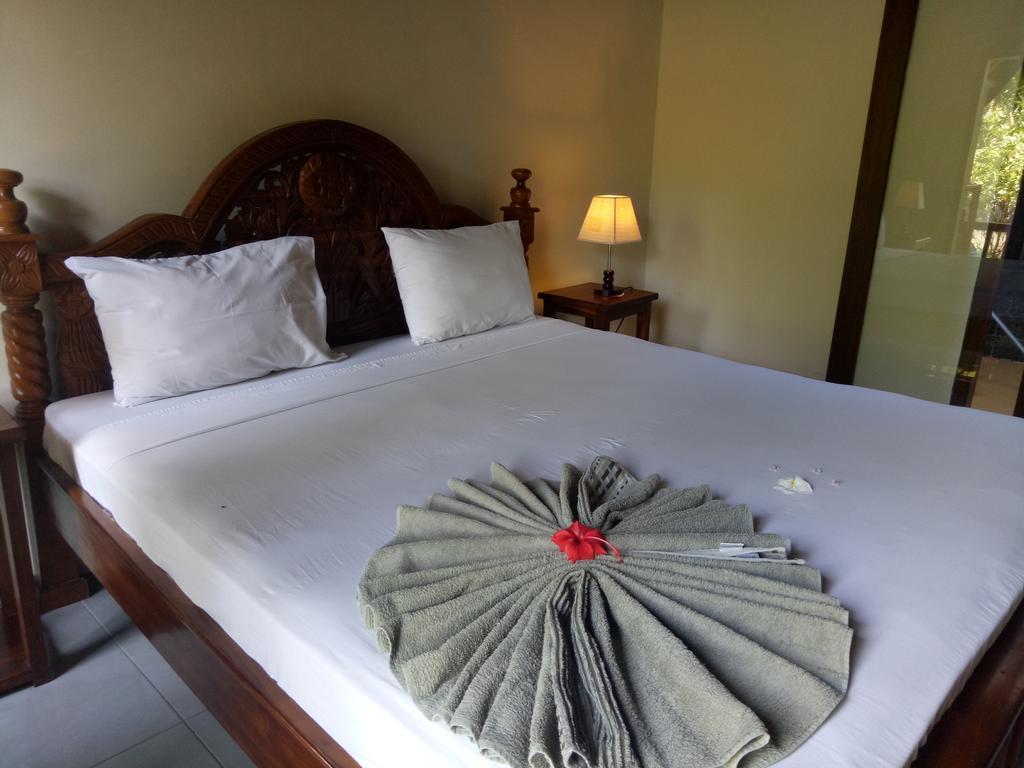 Rose Bungalow Hotel Pemenang Bagian luar foto