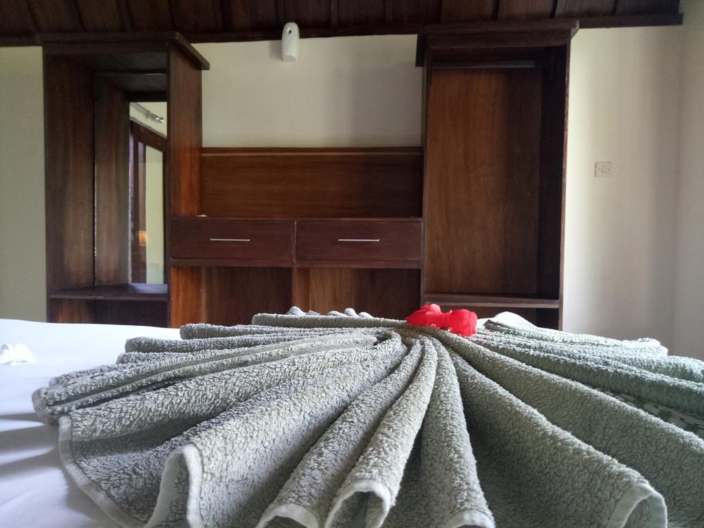 Rose Bungalow Hotel Pemenang Bagian luar foto