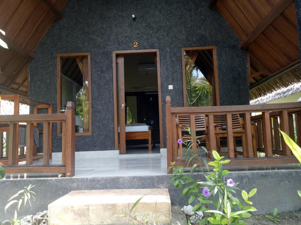 Rose Bungalow Hotel Pemenang Bagian luar foto