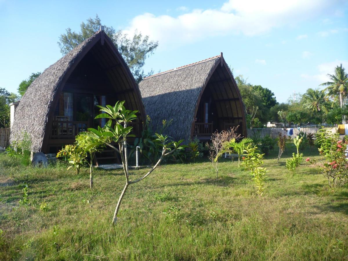 Rose Bungalow Hotel Pemenang Bagian luar foto
